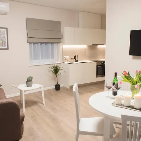 Hill Apartment *